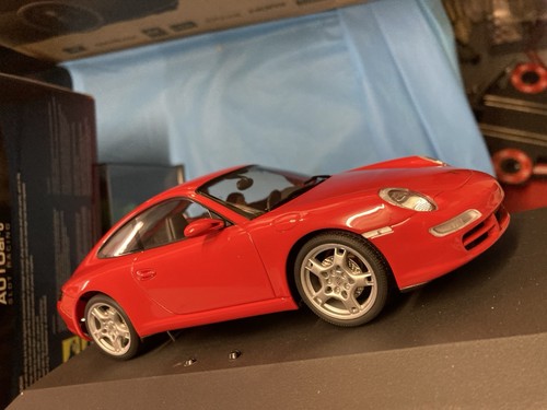 Porsche 911 carrera s 997 - 1/24,